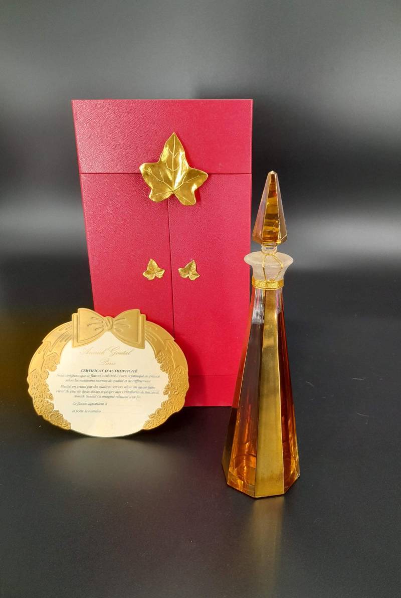 Baccarat Für Annick Goutal - Passion 100 Ml Eau De Parfum Nummerierte Limitierte Auflage Jahrgang 1990 Baccarat-Kristall Baccarat Für Annick Goutal - Passion 100 Ml Eau De Parfum Nummerierte Limitierte Auflage Jahrgang 1990 Baccarat-Kristall von ReginasPerfume