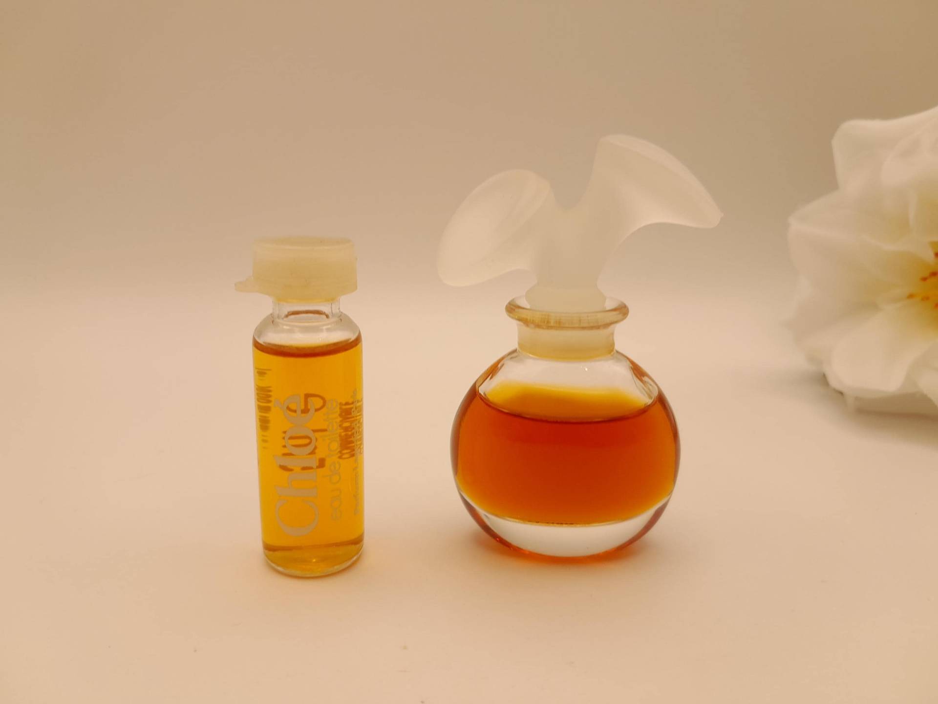 Chloé Von Karl Lagerfeld - 7, 5 Ml Parfümextrakt Splash Vintage-Flasche Aus Den 1990Er Jahren Damenparfüm Kostenlose Miniatur Chloé Von Karl Lagerfeld - 7, 5 Ml Parfümextrakt Splash Vintage-Flasche Aus Den 1990Er Jahren Damenparfüm Kostenlose Miniatur von ReginasPerfume