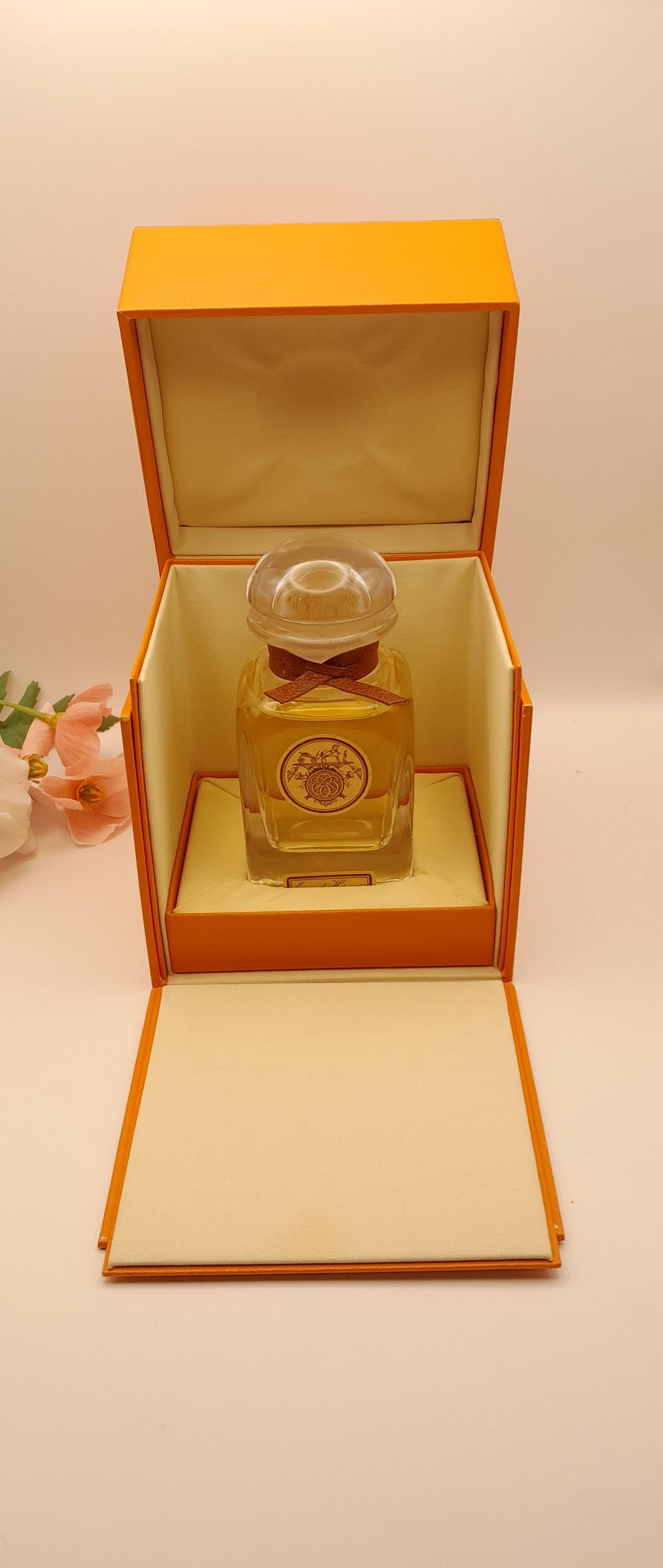 Eau D'hermès | 2001 - 120 Ml De Toilette Kristallflasche Splash Vintage-Sammlerflasche Aus Den 2000Er Jahren Nummerierte Limitierte Auflage Eau D'hermès | 2001 - 120 Ml De Toilette Kristallflasche Splash Vintage-Sammlerflasche Aus Den 2000Er Jahren Nummerierte Limitierte Auflage von ReginasPerfume