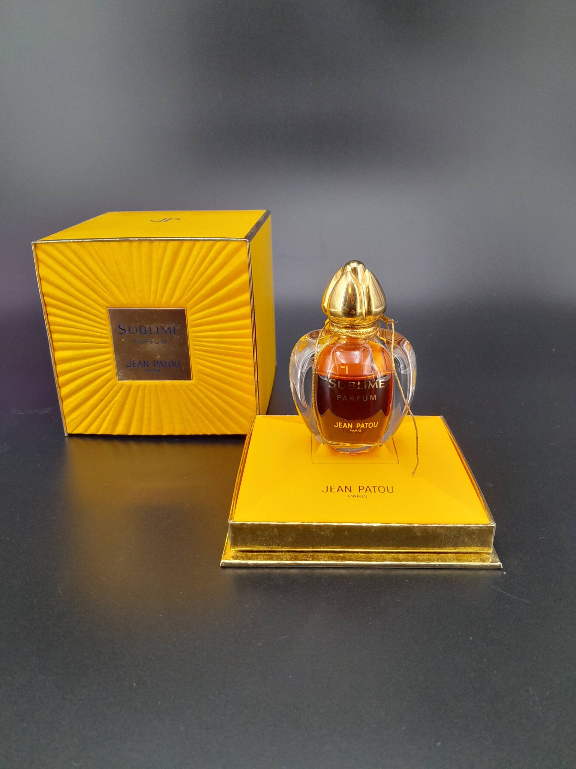 Jean Patou Sublime | 1992 - 30 Ml Extrait De Parfum Splash Damenparfüm Vintage-Sammlerflasche Aus Den 1990Er Jahren Jean Patou Sublime | 1992 - 30 Ml Extrait De Parfum Splash Damenparfüm Vintage-Sammlerflasche Aus Den 1990Er Jahren von ReginasPerfume