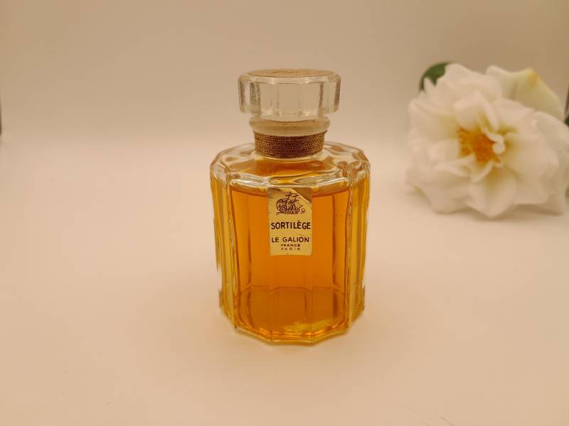 Le Galion Sortilège - 60 Ml Parfümextrakt Vintage-Flasche Originalformel Vor Der Neuformulierung Parfüm Für Frauen von ReginasPerfume