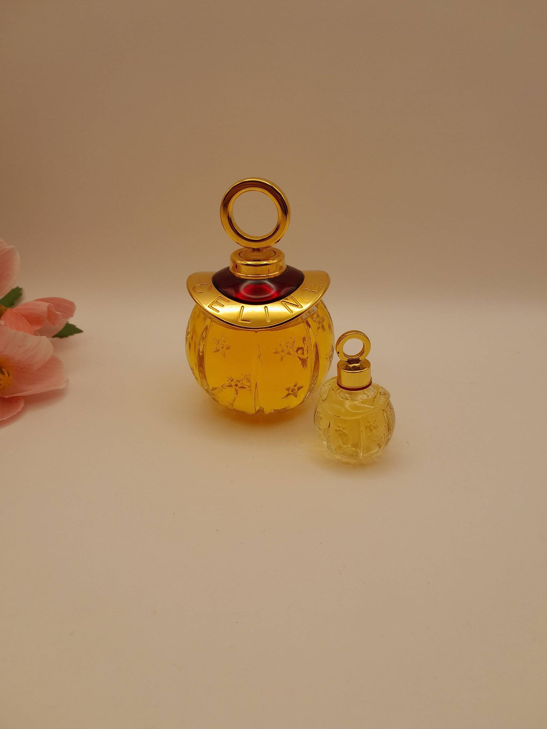 Magic Céline | 1996 - 50 Ml Eau De Parfum Splash Vintage-Flasche Aus Den 1990Er Jahren Kostenlose Miniatur Magic Céline | 1996 - 50 Ml Eau De Parfum Splash Vintage-Flasche Aus Den 1990Er Jahren Kostenlose Miniatur von ReginasPerfume