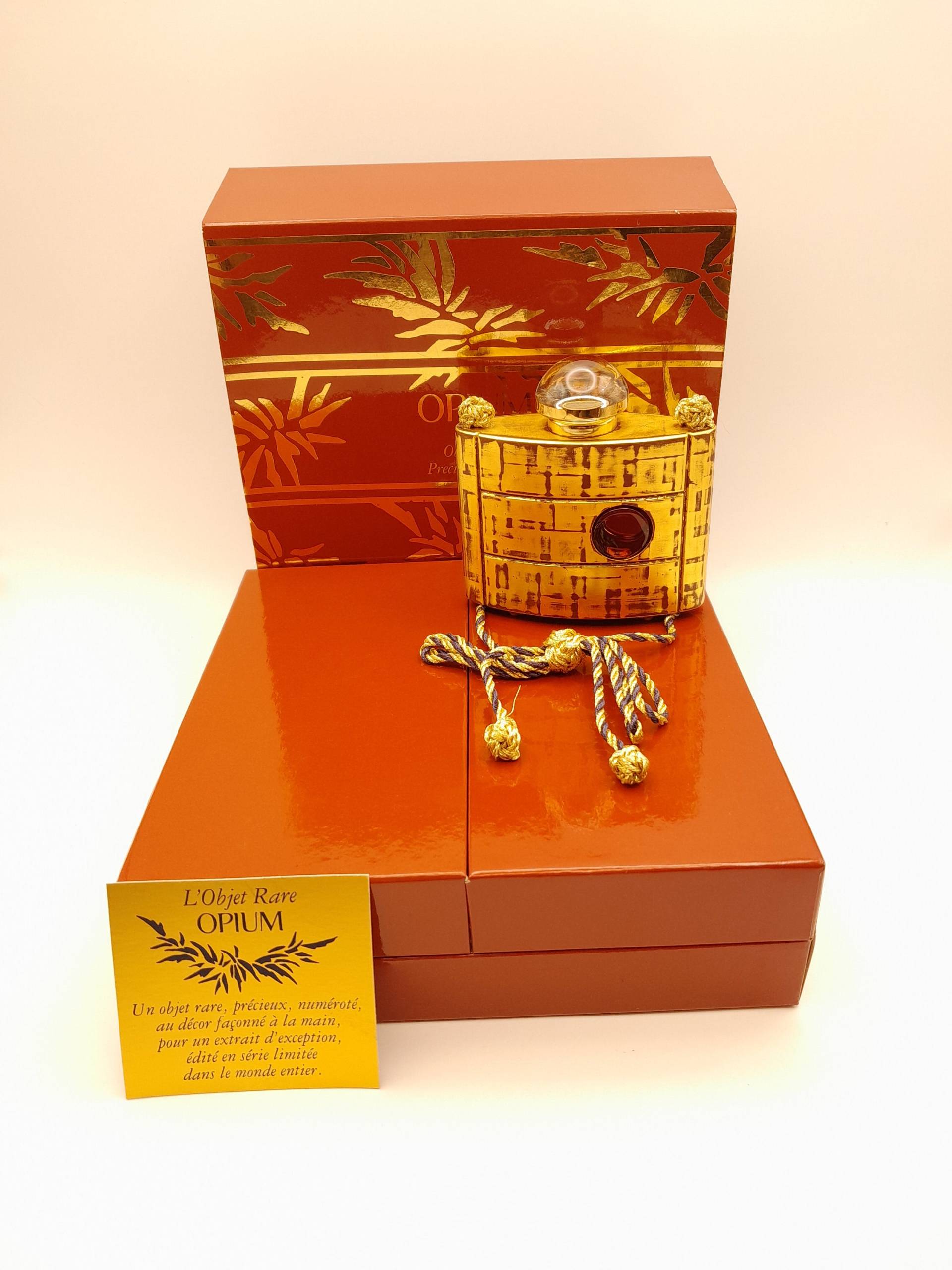 Yves Saint Laurent Opium | 1992 - 15 Ml Extrait De Parfum Vintage-Flasche Aus Den 1990Er Jahren Nummerierte Limitierte Auflage Kostenlose Miniatur Yves Saint Laurent Opium | 1992 - 15 Ml Extrait De Parfum Vintage-Flasche Aus Den 1990Er Jahren Nummerierte Limitierte Auflage Kostenlose Miniatur von ReginasPerfume