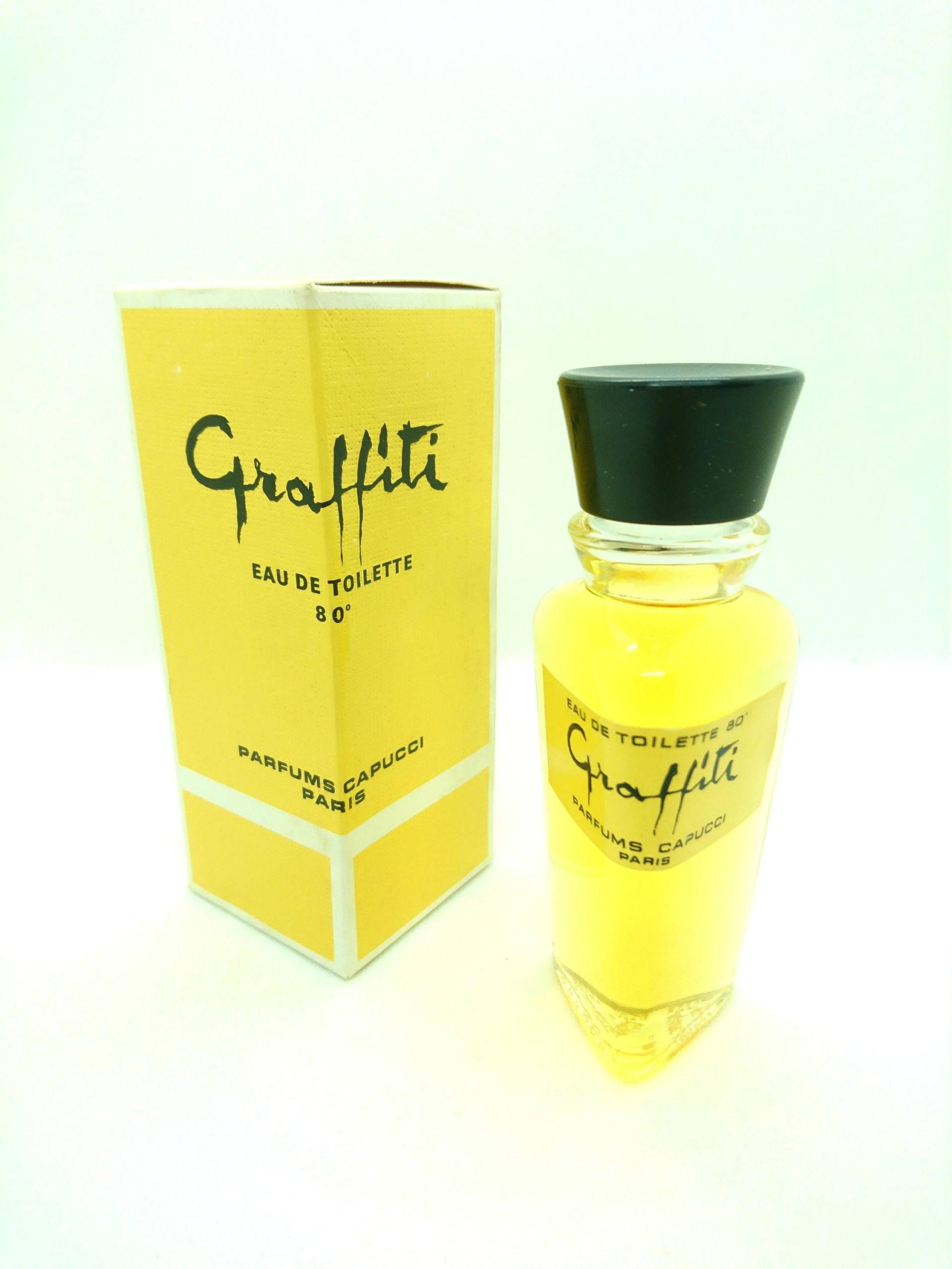 1970S Capucci Graffiti 2 Fl. Oz Splash Eau De Toilette True Vintage Boxed Rare Parfum 1970S Capucci Graffiti 2 Fl. Oz Splash Eau De Toilette True Vintage Boxed Rare Parfum von Residenzler