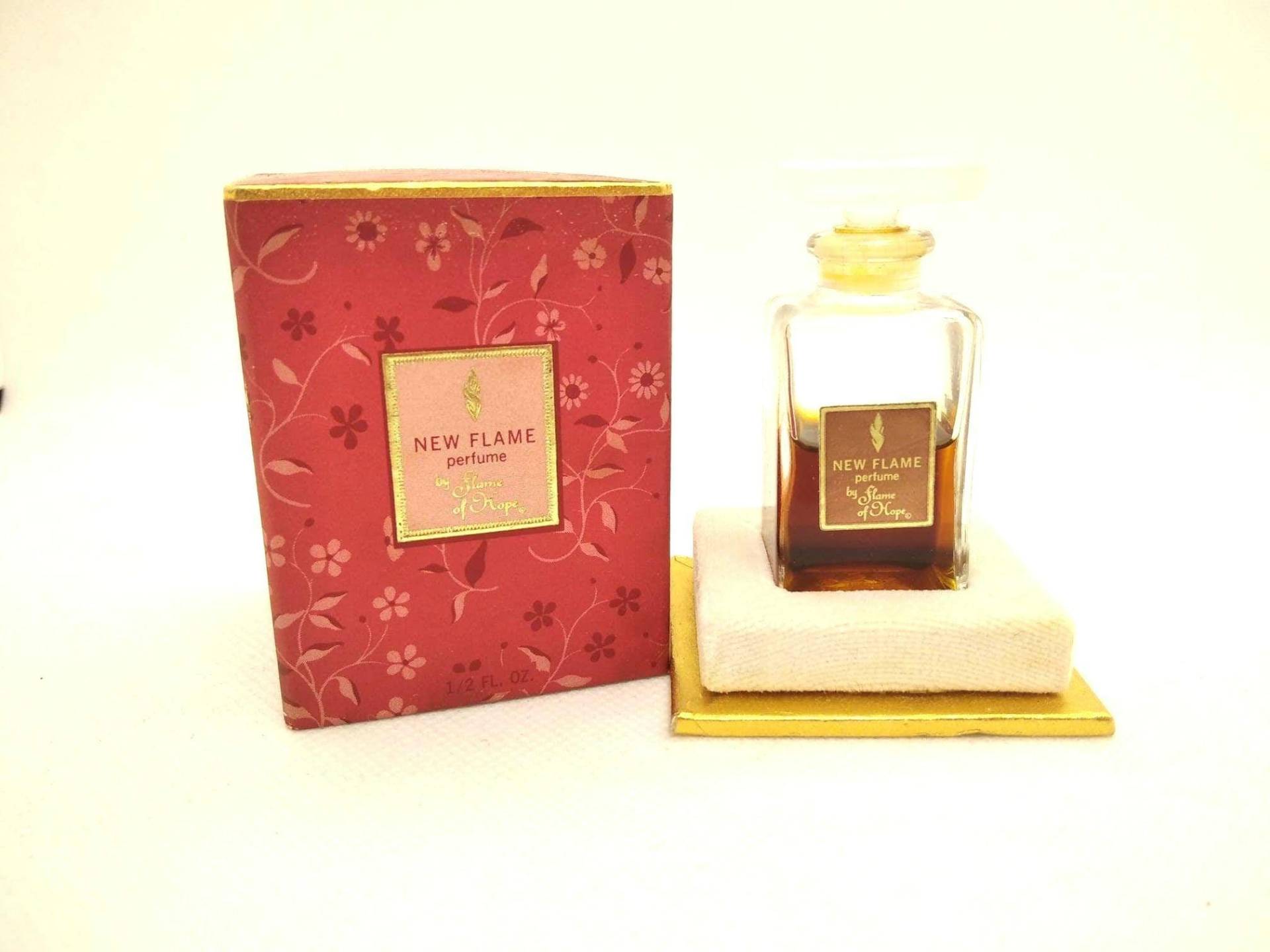 New Flame By Of Hope Extrait De Parfum 1/2Oz Boxed 60% Full Vintage Pure 1970 New Flame By Of Hope Extrait De Parfum 1/2Oz Boxed 60% Full Vintage Pure 1970 von Residenzler