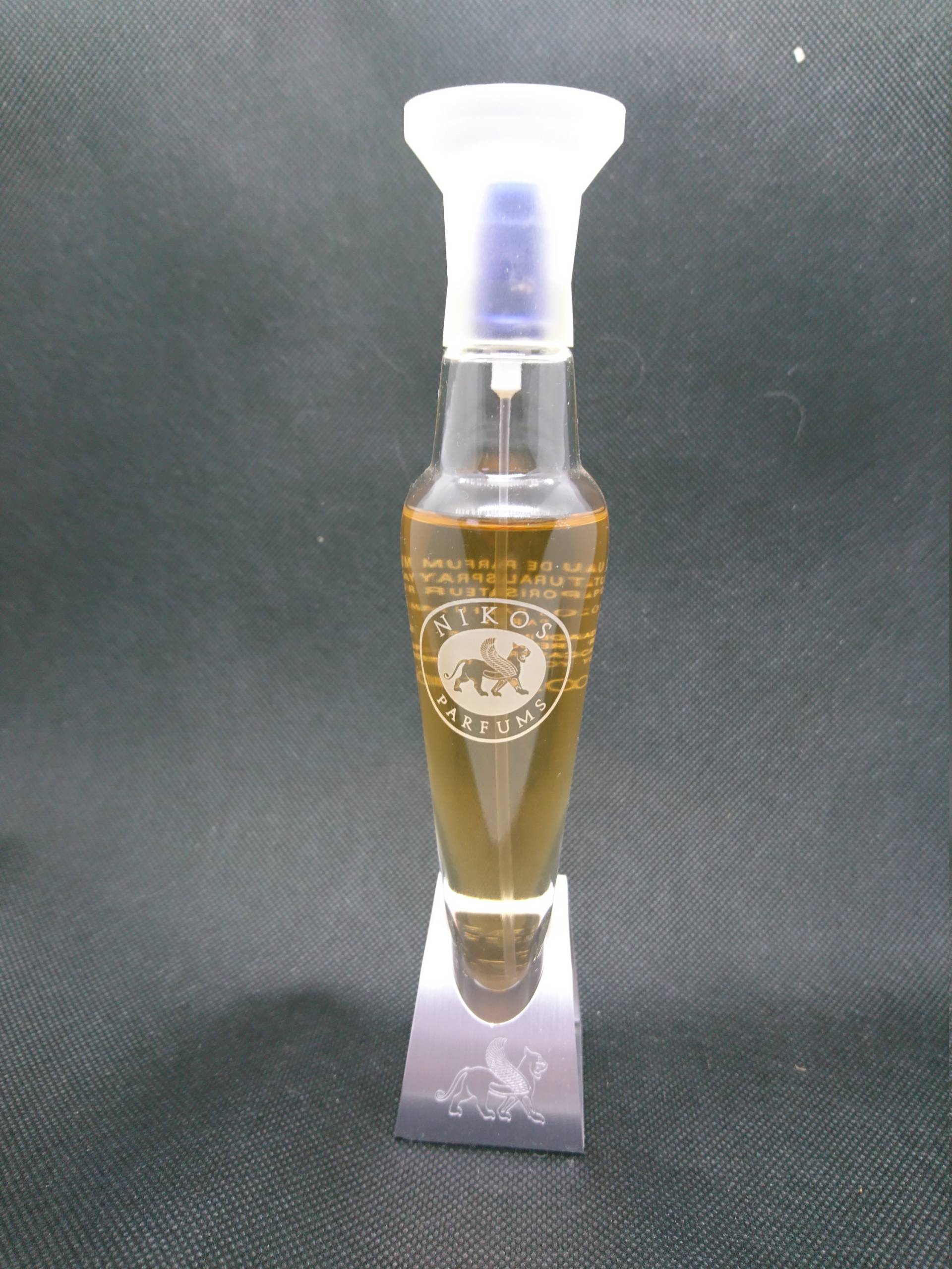Sculpture Nikkos Eau De Parfum Spray 50Ml 1990S Vintage Parfum Sculpture Nikkos Eau De Parfum Spray 50Ml 1990S Vintage Parfum von Residenzler