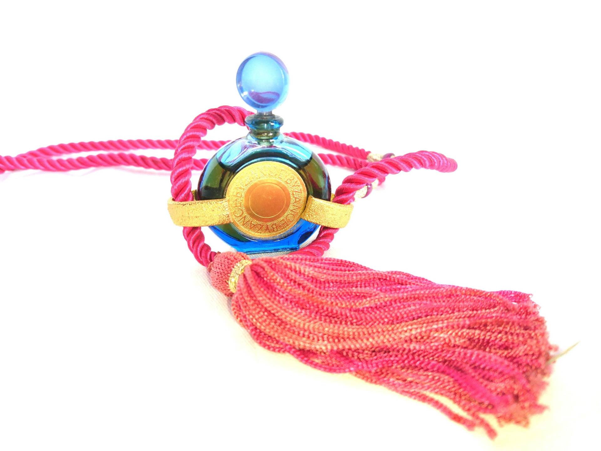 Vintage Byzance Parfum Pendant Necklace Inro 1980S Parfum Vintage Byzance Parfum Pendant Necklace Inro 1980S Parfum von Residenzler