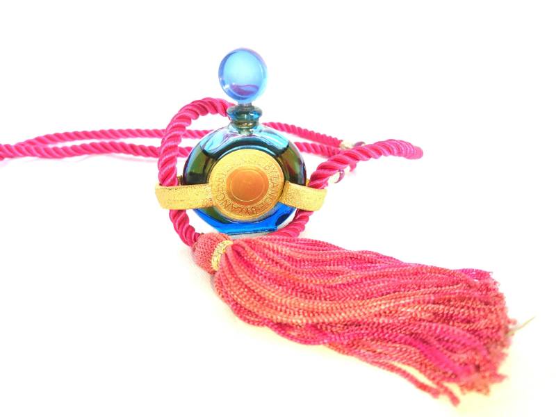 Vintage Byzance Parfum Pendant Necklace Inro 1980S Parfum von Residenzler
