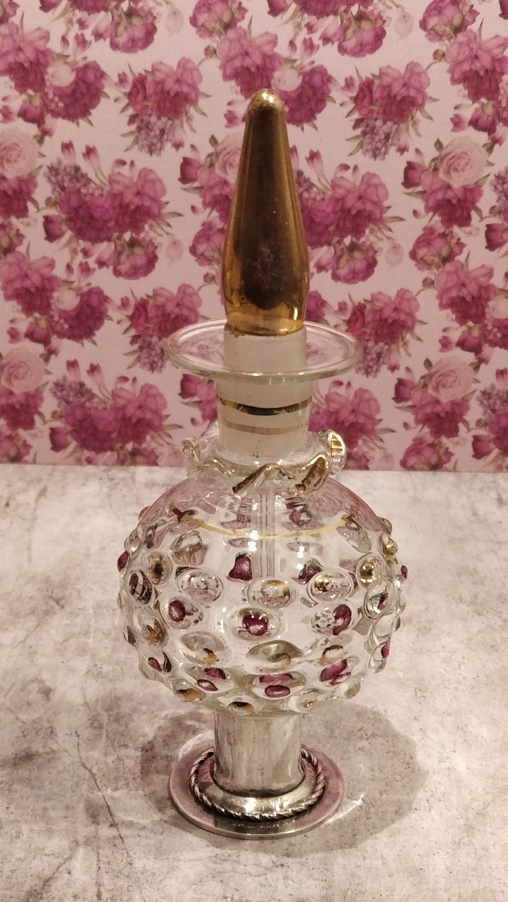 Außergewöhnlicher, Hochwertiger Kristall-Parfum Flakon Mit Sterling -Silber - Fuß Außergewöhnlicher, Hochwertiger Kristall-Parfum Flakon Mit Sterling -Silber - Fuß von RetromaniaDE
