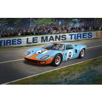 Ford GT 40 Le Mans 1968 - Platinum Edition von Revell