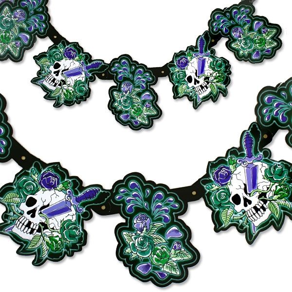 Skull Partykette mit grusligen Totenköpfen, 1,8m, ideal für Halloween Skull Partykette mit grusligen Totenköpfen, 1,8m, ideal für Halloween von Riethmüller