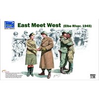 East meet West (Elbe River.1945) von Riich Models