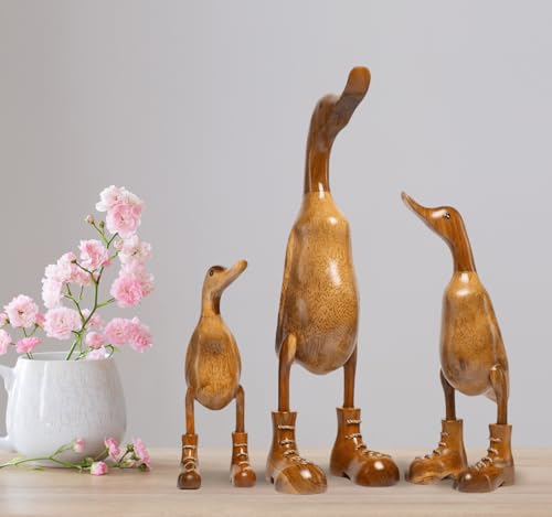Rikmani - Holzfigur Ente Stiefel Natur 100% Natur Original - Handgefertigte Figur aus Holz 46 cm Rikmani - Holzfigur Ente Stiefel Natur 100% Natur Original - Handgefertigte Figur aus Holz 46 cm von Rikmani
