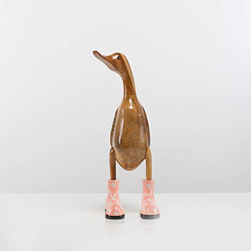 Rikmani - Holzfigur Ente Stiefel ROSA GEBLÜMT 100% Natur Original - Handgefertigte Figur aus Holz 32 cm Rikmani - Holzfigur Ente Stiefel ROSA GEBLÜMT 100% Natur Original - Handgefertigte Figur aus Holz 32 cm von Rikmani