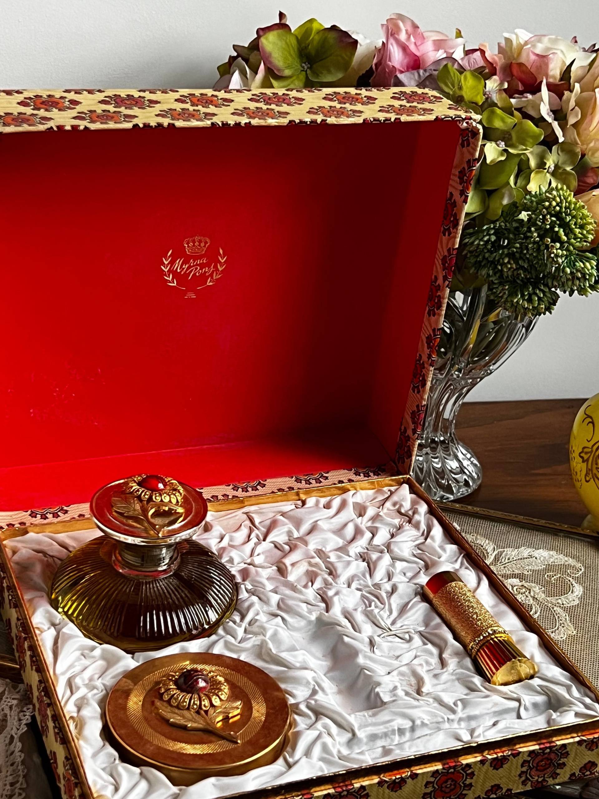 1930S Boxed Jewelled Boudoir Set Parfum By Myrna Pons von RockMyVintageDress
