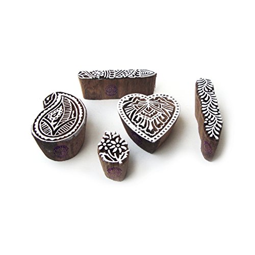 Ethnisch Paisley und Herz Entwürfe Hölzern Drucken Stempel (Set von 5) von Royal Kraft