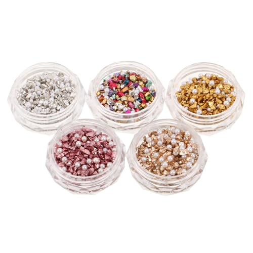 SAFIGLE 10 Boxen Boxen Nagel Schmuck mit Unregelmäßigen Kristallen Mini Perlen und Flachen Strasssteinen Bunte Nail Art Dekoration in Gold Silber Rosa für DIY Maniküre Einfach Anzuwenden SAFIGLE 10 Boxen Boxen Nagel Schmuck mit Unregelmäßigen Kristallen Mini Perlen und Flachen Strasssteinen Bunte Nail Art Dekoration in Gold Silber Rosa für DIY Maniküre Einfach Anzuwenden von SAFIGLE