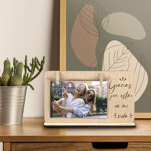 SAQUITOMAGICO Bilderrahmen mit Holzklammern für Freunde, Geschenke für Freunde, Geschenk zum Geburtstag, Fotorahmen, Album Fotos (Leben) 24 x 14 cm, Holz, Vida von SAQUITOMAGICO