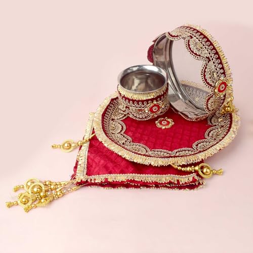 SATVIK 11er Set Deko Karwa Chauth/Karva Chauth Thali mit Lota, Channi, Geschichtenbuch, Thali Cover, Bindi, Poster, Clay Diya, Roli-Chawal, Ghee Docht, Mehendi Kegel SATVIK 11er Set Deko Karwa Chauth/Karva Chauth Thali mit Lota, Channi, Geschichtenbuch, Thali Cover, Bindi, Poster, Clay Diya, Roli-Chawal, Ghee Docht, Mehendi Kegel von SATVIK STORE