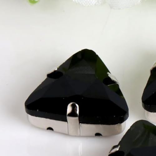 Strasssteine, 18 mm, 50 Stück/Packung, dreieckige Glas-Strasssteine ​​zum Aufnähen mit Krallen-Strass-Metallbasis, Schnalle, Kristallstein, Diamant for Kleidung(Black) von SBJKLYRN