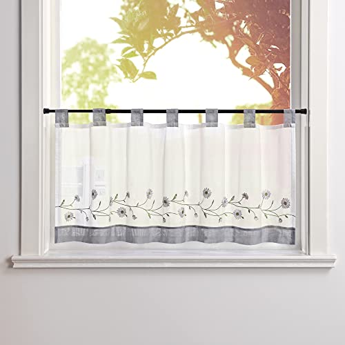 SCHOAL Scheibengardine Voile Bistrogardinen mit Schlaufen Küche Gardinen Transparent Stores Vorhänge Kurzgardine Bestickt Blumenmotiv HxB 60x140cm Grau 1 Stück SCHOAL Scheibengardine Voile Bistrogardinen mit Schlaufen Küche Gardinen Transparent Stores Vorhänge Kurzgardine Bestickt Blumenmotiv HxB 60x140cm Grau 1 Stück von SCHOAL