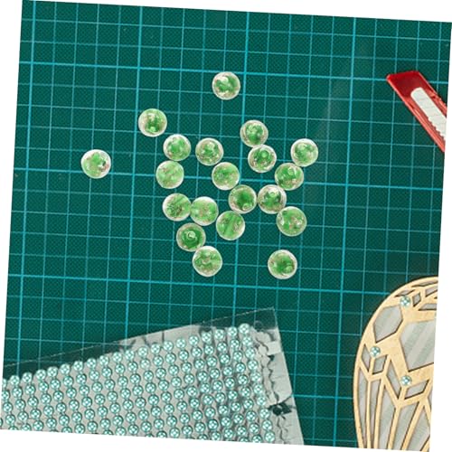 SEWACC 20 Stück Teiliges Runde Glasperlen Nachtleuchtend Grün Robuste DIY Schmuckperlen Glatte Oberfläche zum Auffädeln von Armbändern Halsketten und Bastelarbeiten SEWACC 20 Stück Teiliges Runde Glasperlen Nachtleuchtend Grün Robuste DIY Schmuckperlen Glatte Oberfläche zum Auffädeln von Armbändern Halsketten und Bastelarbeiten von SEWACC