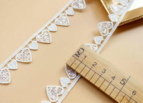 Yards handgefertigter Pailletten-Spitzenbesatz, Patchwork-Material, weiß-schwarzes Herz-Spitzenband, DIY-Kleidungsnähzubehör, 1,7 cm Breite, weiß, 2 Yards Yards handgefertigter Pailletten-Spitzenbesatz, Patchwork-Material, weiß-schwarzes Herz-Spitzenband, DIY-Kleidungsnähzubehör, 1,7 cm Breite, weiß, 2 Yards von SHHEG