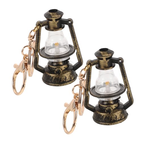 SHOWERORO 2 Stück Schlüsselanhänger Kerosinlampe Anhänger für Taschen Rucksäcke Kreative Miniaturlaterne Leicht Tragbar Einzigartiges Design für Besondere Anlässe von SHOWERORO