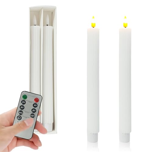 SIKAINI 2er Set LED-Stabkerzen – Konische Form in Weiß | Echtwachsmantel | Fernbedienung | Flacker- & Dauerlicht | Elegante & sichere Dekokerzen für Zuhause & Events von SIKAINI