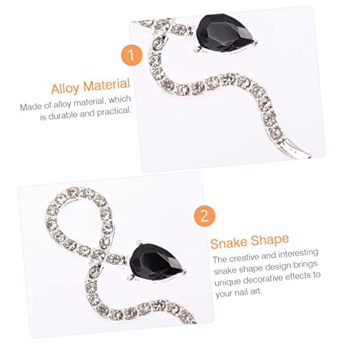 SKISUNO 4 Stück Teiliges Nagelschmuck Schlangen Nagelanhänger aus Metall Silber Glänzend für DIY Maniküre Nailart Nageldekorationen Geeignet für Partys Hochzeiten und Professionelle SKISUNO 4 Stück Teiliges Nagelschmuck Schlangen Nagelanhänger aus Metall Silber Glänzend für DIY Maniküre Nailart Nageldekorationen Geeignet für Partys Hochzeiten und Professionelle von SKISUNO