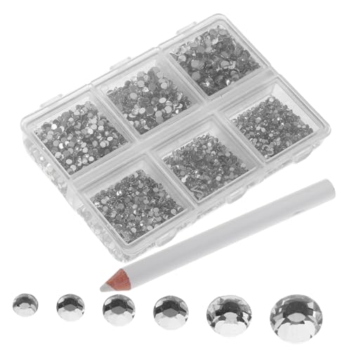 SOESFOUFU 1 Satz Nail Art Strasssteine Set Flache Runde Glitzersteine Verschiedenen Geeignet für DIY Nageldesign Bastelprojekte und Schmuckherstellung Silberne Basis Einfach zu Verwenden von SOESFOUFU