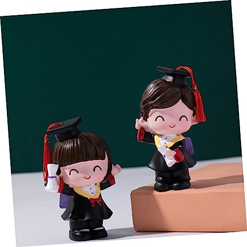 SOIMISS Niedliche Doktor Figur Tortendeko Graduation Kuchenaufsatz für Dessert Tisch Büro und Party Dekoration Wiederverwendbar Hochwertiges Harzmaterial SOIMISS Niedliche Doktor Figur Tortendeko Graduation Kuchenaufsatz für Dessert Tisch Büro und Party Dekoration Wiederverwendbar Hochwertiges Harzmaterial von SOIMISS
