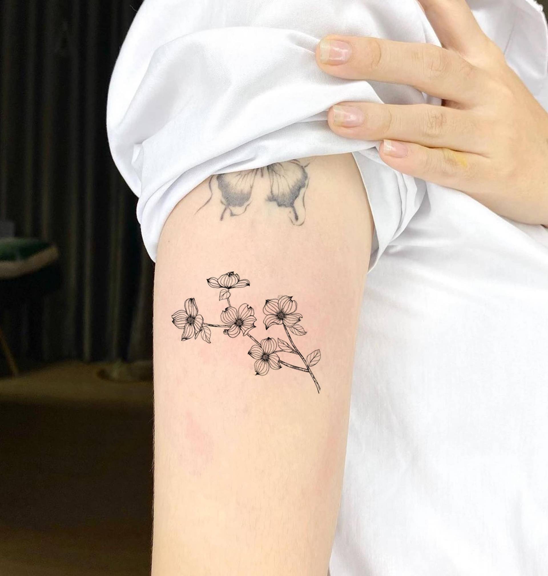 Hartriegel Baum Temporäre Tattoo, Fake Tattoo Künstler Geschenk, Festival Wasserdichtes Tattoo-Liebhaber Blumen von SPatrickStore
