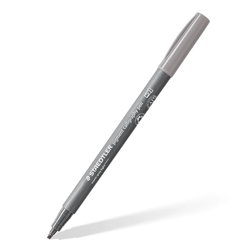 STAEDTLER Kalligraphie Fasermaler pigment Arts, hell warmgrau, 2,00 mm Kalligraphiespitze, pigmentierte Premium-Zeichentusche, wasserfest, 10 Handlettering Filzstifte im Kartonetui, 375-840 von STAEDTLER