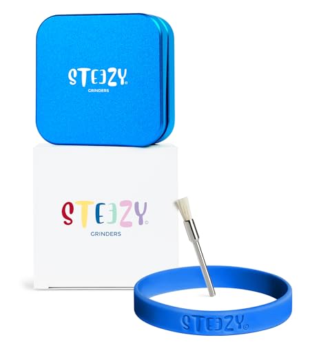 STEEZY® Classic Grinder | Medical Herb Grinder | quadratisch | CNC-gefräste Aircraft Aluminiumlegierung | scharfes Monolith Mahlwerk | Steck- & Schienensystem | 63mm | eckig | 2-teilig (Electric Blue) von STEEZY