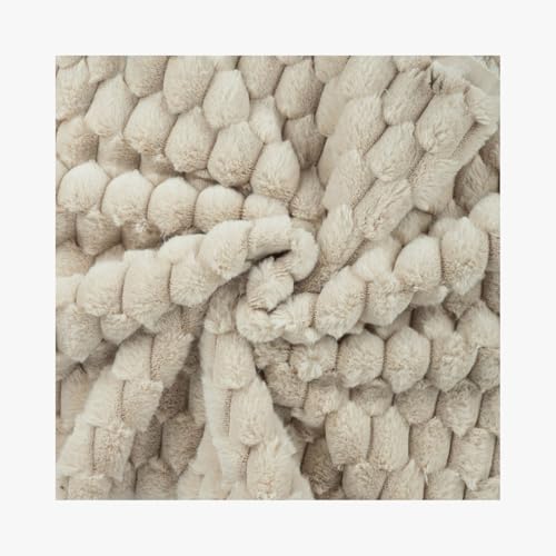 Stoff am Stück Stoff Polyester Fell Noppen beige Fellimitat Langflor Webpelz weich sand Stoff am Stück Stoff Polyester Fell Noppen beige Fellimitat Langflor Webpelz weich sand von STOFFAMSTÜCK