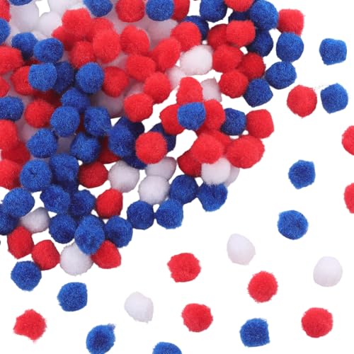 SUNNYCLUE 900 Stück 10mm Kleine Pompom Bälle Zum Unabhängigkeitstag Puff Poms 4. Juli Patriotisch Amerikanisch USA Weiß Blau Rot Kleine Mini Pompons Großpackung Für Frauen Party Urlaub Festival Gastge von SUNNYCLUE