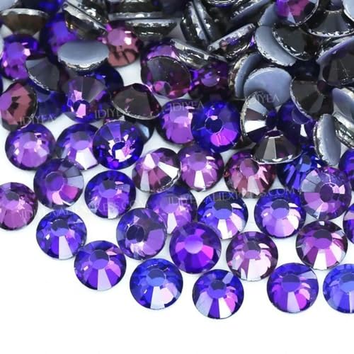 Hotfix-Strasssteine mit flacher Rückseite, Strasssteine zum Selbermachen, Hotfix auf Stoff-Kleidersack, Glitzer-Violet Vitrail-Mix, Größen SS16-SS30 Hotfix-Strasssteine mit flacher Rückseite, Strasssteine zum Selbermachen, Hotfix auf Stoff-Kleidersack, Glitzer-Violet Vitrail-Mix, Größen SS16-SS30 von SUOCMG