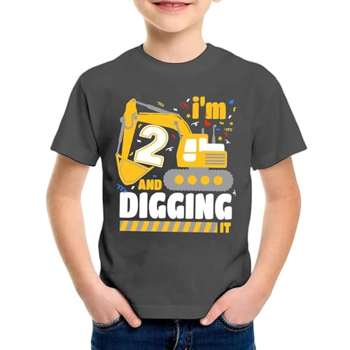 SUPTTING Kinder T-Shirt I'm 2 AND DIGGING IT Aufdruck Bagger Nummer 2 Rundhals Kurzarm Oberteil Jungen Freizeitshirt Shirt Jahre Geburtstagsgeschenk Baustelle Thema Outfit Stoff Sommer Top SUPTTING Kinder T-Shirt I'm 2 AND DIGGING IT Aufdruck Bagger Nummer 2 Rundhals Kurzarm Oberteil Jungen Freizeitshirt Shirt Jahre Geburtstagsgeschenk Baustelle Thema Outfit Stoff Sommer Top von SUPTTING