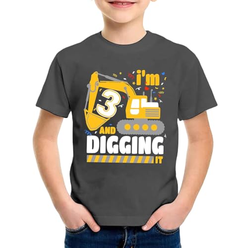 SUPTTING Kinder T-Shirt I'm 3 AND DIGGING IT Aufdruck Bagger Nummer 3 Rundhals Kurzarm Oberteil Jungen Freizeitshirt Shirt Jahre Geburtstagsgeschenk Baustelle Thema Outfit Stoff Sommer Top SUPTTING Kinder T-Shirt I'm 3 AND DIGGING IT Aufdruck Bagger Nummer 3 Rundhals Kurzarm Oberteil Jungen Freizeitshirt Shirt Jahre Geburtstagsgeschenk Baustelle Thema Outfit Stoff Sommer Top von SUPTTING