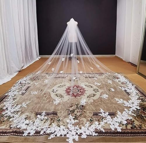 SUWOOPH Hochzeitsschleier, Langer Brautschleier aus Tüll mit Spitzenbesatz und Applikationen, Eleganter Schleier in Kapellenlänge for die Braut, Hochzeitsaccessoires(White,500x250cm) von SUWOOPH