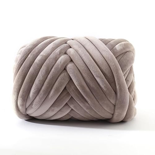 SYSUII Samt-Wolle, 500g Wolle zum Stricken oder Häkeln Babywolle Handstrickgarn Flauschige Weich Plüschwolle Wolle Strickgarn Super Bulky Samtwolle Amigurumi Decken Accessoire Kleidung DIY-braun SYSUII Samt-Wolle, 500g Wolle zum Stricken oder Häkeln Babywolle Handstrickgarn Flauschige Weich Plüschwolle Wolle Strickgarn Super Bulky Samtwolle Amigurumi Decken Accessoire Kleidung DIY-braun von SYSUII
