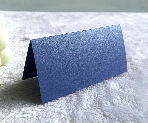Tischkarten Namenskarten 100 Stück Blanko Namenskarten Hochzeit Party Dekoration Laser Schnitt Namenskärtchen Sitzplatzkarten DIY Tischdeko für Hochzeiten, Engagierte Partei und mehr-Dunkelblau Tischkarten Namenskarten 100 Stück Blanko Namenskarten Hochzeit Party Dekoration Laser Schnitt Namenskärtchen Sitzplatzkarten DIY Tischdeko für Hochzeiten, Engagierte Partei und mehr-Dunkelblau von SYSUII