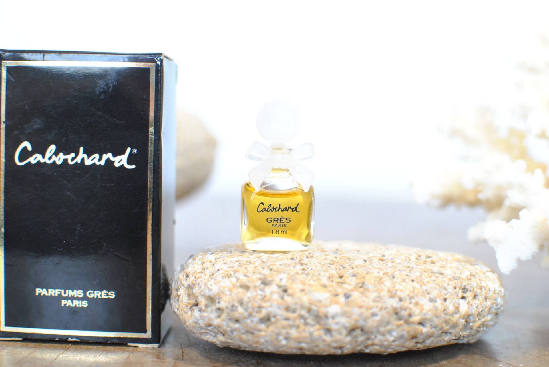Vintage Cabochard Gres Reines Parfum, 1, 8 Ml Selten, Eingestellt, Sammlerstück von SalvageStudioStore