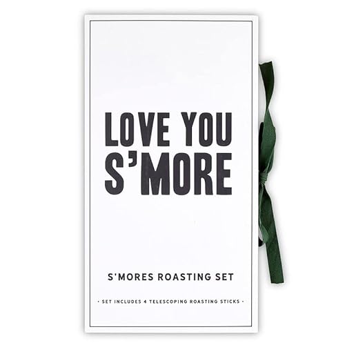 Santa Barbara Design Studio S'Mores Set mit Marshmallow-Bratstäben Camping Spieße Karton Buch Geschenkset, 4-teilig, Love You S'More Set Santa Barbara Design Studio S'Mores Set mit Marshmallow-Bratstäben Camping Spieße Karton Buch Geschenkset, 4-teilig, Love You S'More Set von Santa Barbara Design Studio