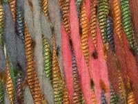 50g "Coralita" - Farbe: 4923-hummer - Drei miteinander verzwirnte, unterschiedliche Garnkomponente verleihen Schachenmayr select Coralita eine unverwechselbare Optik. von Schachenmayr select