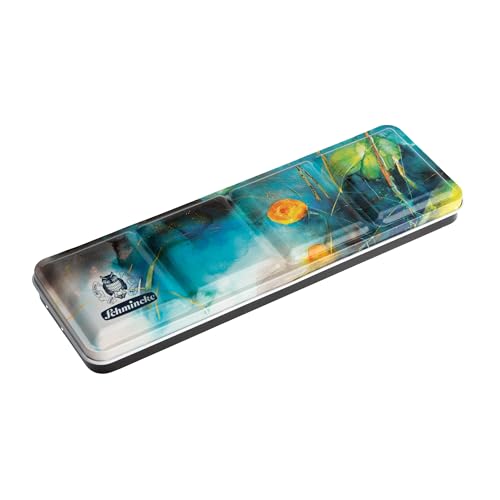 Schmincke – Akademie® AQUARELL bedruckter Farbkasten mit dem Siegermotiv des Aquarell-Wettbewerbs, 75825097, 12 halbe Näpfchen, Platz für 12 weitere Näpfchen, Perfekter Einstiegskasten von Schmincke