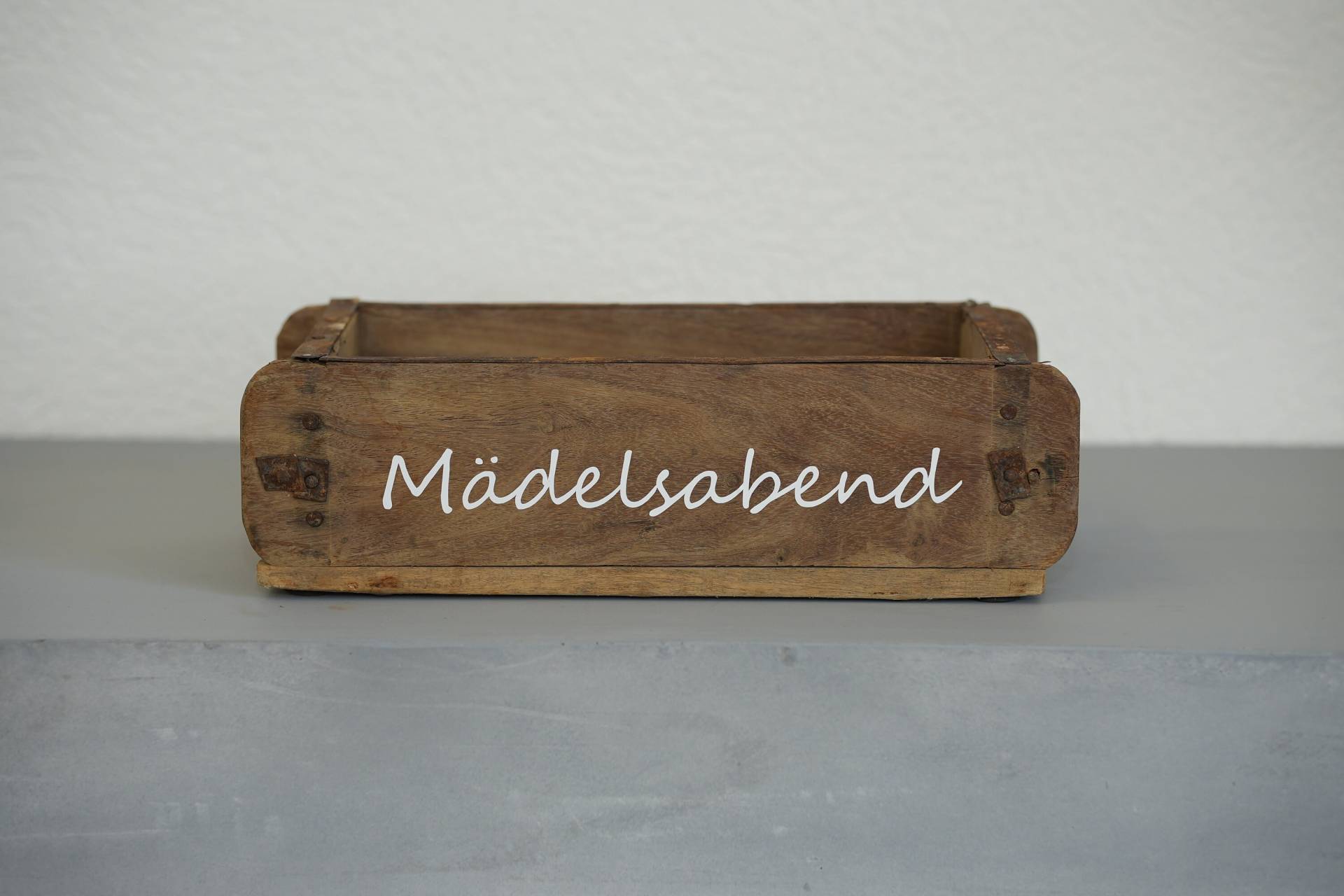 Geschenkbox "Mädelsabend" | Box Zum Selbst Befüllen Dekoration Für Dein Zuhause Aufbewahrungskiste Erinnerungsbox Geschenkbox "Mädelsabend" | Box Zum Selbst Befüllen Dekoration Für Dein Zuhause Aufbewahrungskiste Erinnerungsbox von SchneiderGeschenke