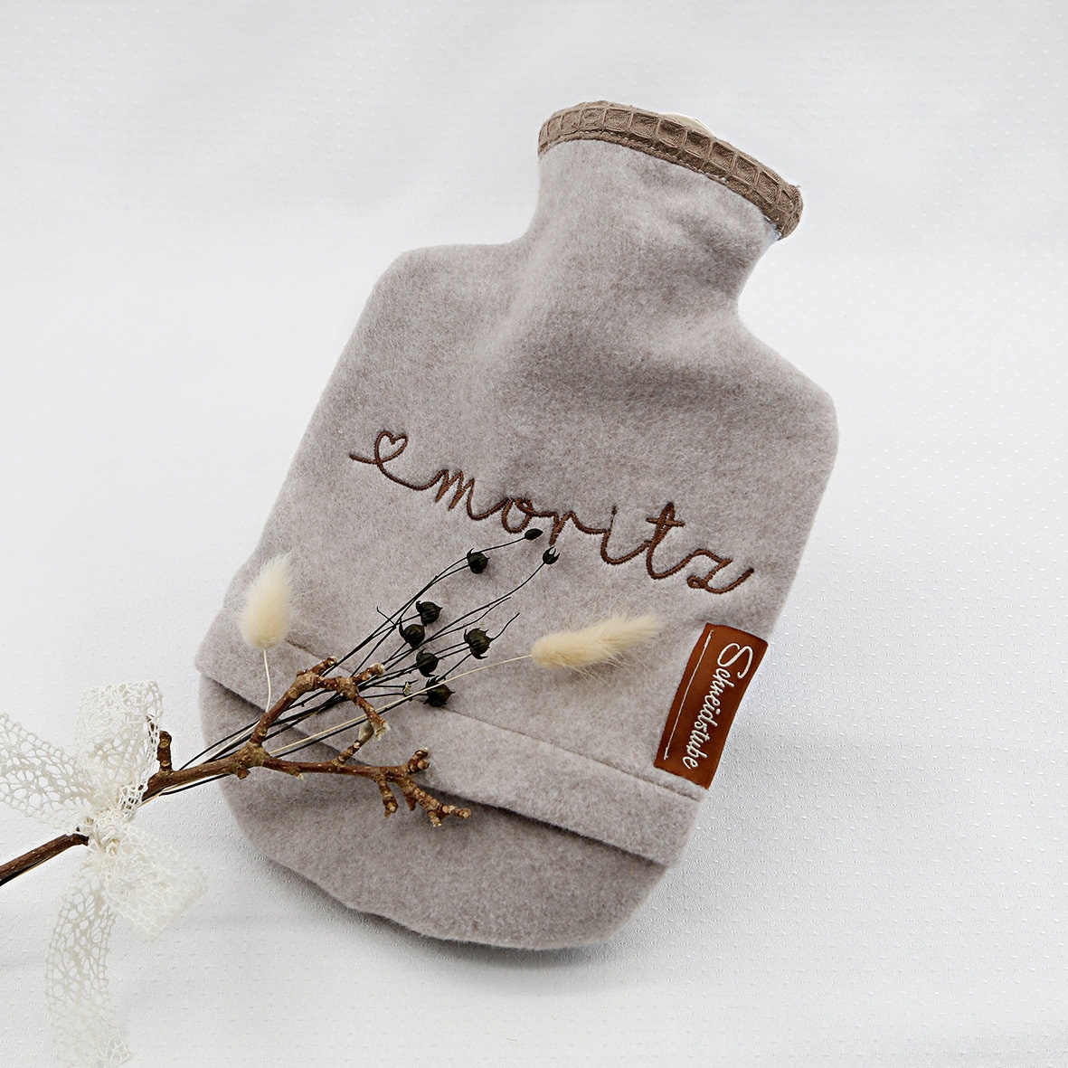Sänger-Wärmflasche Mit Bio-Fleecebezug Personalisiert Sänger-Wärmflasche Mit Bio-Fleecebezug Personalisiert von Schneidstube