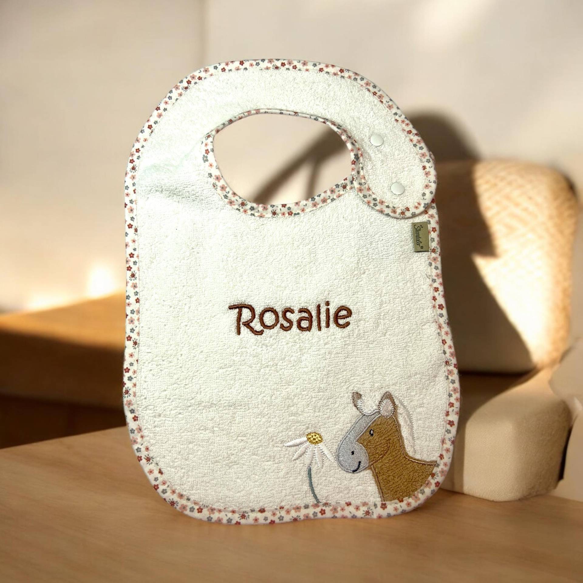 Lätzchen Mit Name, Druckknopf Motiv Pferd Sunny, Sterntaler Lätzchen Mit Name, Druckknopf Motiv Pferd Sunny, Sterntaler von Schnullergeschenke